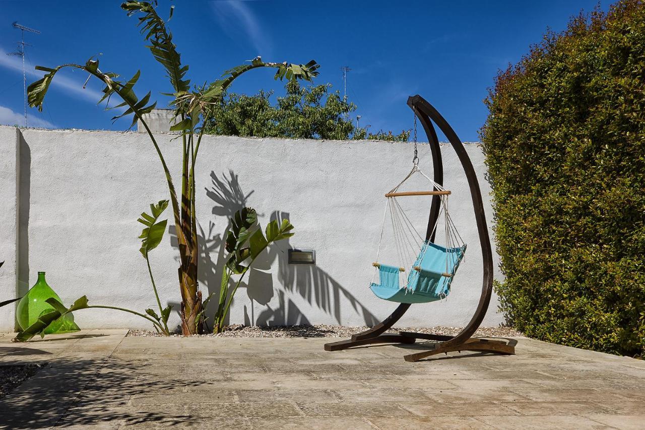 Отель Il Giardino Di Flora Con Piscina Лечче Экстерьер фото